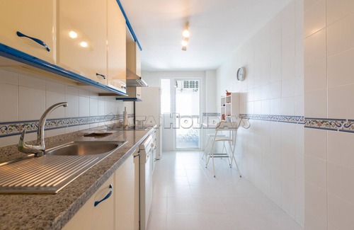 Cabrita Apartment | puerto duquesa front line marina apartment