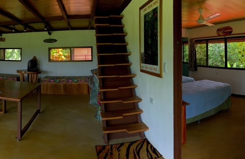 Langostino House | Puerto Pilon Pavones