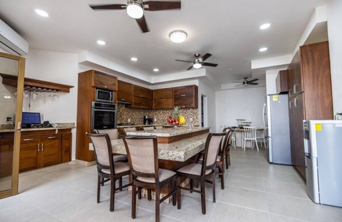 South Shore Hotel Area Villa | Puerto Vallarta amazing Beachfront Home, Chef included, heated infinite pool.