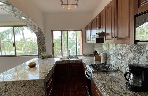 Marina Vallarta Condo | Puesta del Sol 2 bdr condo in malecon de la Marina