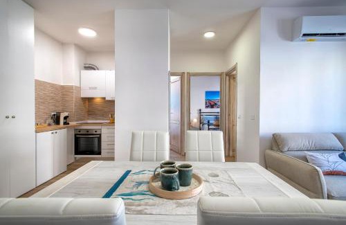 Lido Apartment | Pufferfish Apartment with private terrace