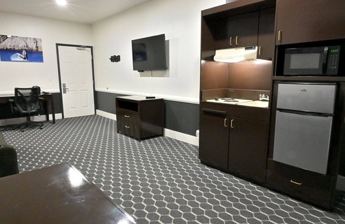 Turnagain Hotel | Puffin Inn of Anchorage