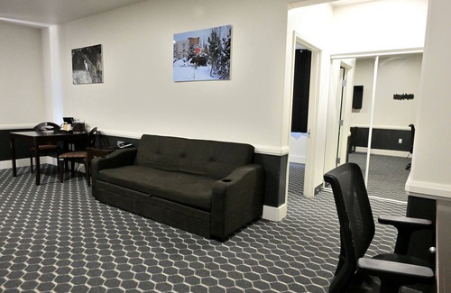 Turnagain Hotel | Puffin Inn of Anchorage