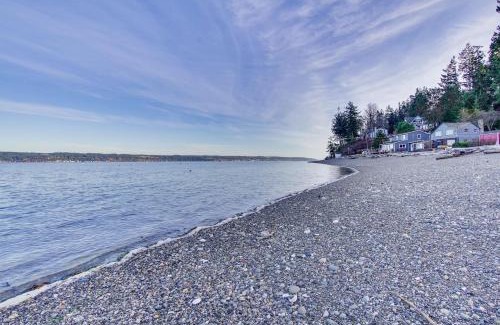 Coupeville House | Puget Sound Cottage with Private Community Beach!