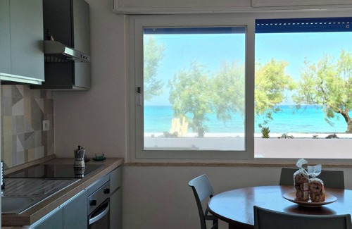 Lendinuso Apartment | Puglia/Apulia - Sea Apt in Salento with 2 bedrooms in front of the beach