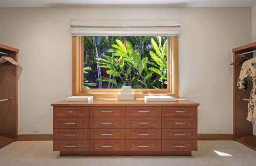 Kaupulehu House | Puka Pa 4 – Modern & Luxurious | Onsite Staff & Daily Housekeeping