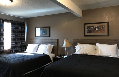 Rice Lake Hotel | Pullman Motel