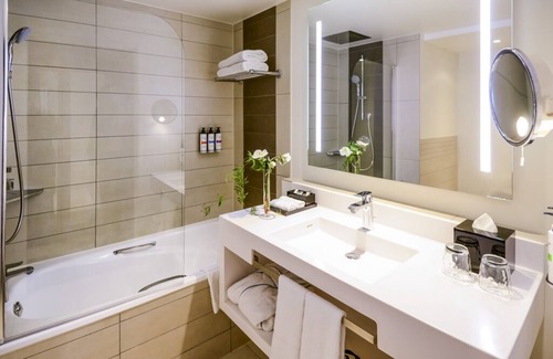 12th Arrondissement Hotel | Pullman Paris Centre-Bercy
