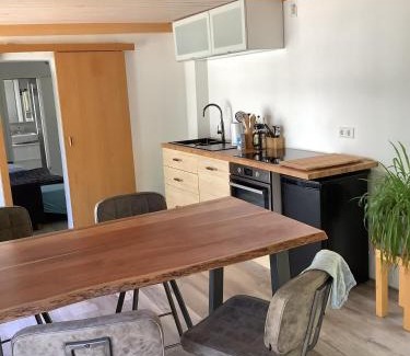 Seeheim-Jugenheim Apartment | Pulvermühle - 3 Zimmer Maisonette inkl Bad am Stettbach im NATURA 2000 Gebiet mit 12500 qm Garten
