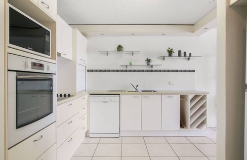 Caloundra Apartment | Pumicestone Lodge Unit 12, 26 Maloja Ave