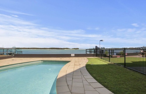 Caloundra Apartment | Pumicestone Lodge Unit 12, 26 Maloja Ave
