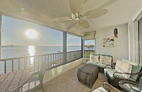 Punta Rassa Condo | Punta Rassa #202 PICTURESQUE WATERFRONT 2 BED CONDO MINUTES FROM SANIBEL