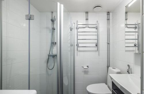 Itainen District Apartment | Puotilan Rose