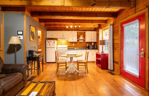 Sautee Nacoochee Cabin | Puppy Love - 3rd Night Free! See Details Below.