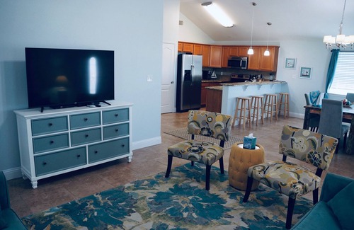 Port Aransas House | ¡Pura Playa! Home, Cart & Private Pool! Dogs ok!