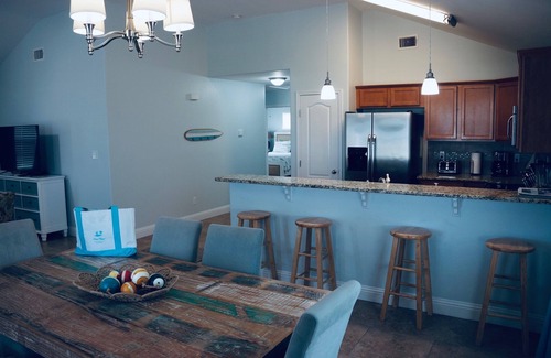 Port Aransas House | ¡Pura Playa! Home, Cart & Private Pool! Dogs ok!