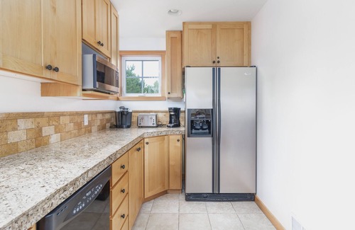 Kiwanda Shores House | Pura Vida #166 - Perfect beach house. Family friendly, HOTTUB, easy walk to beach