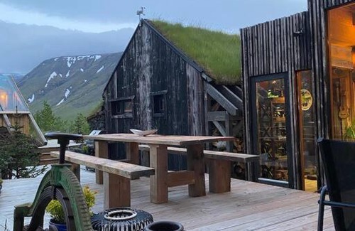 Kjosarhreppur Ski Chalet | PuraVida Mountain Lodge