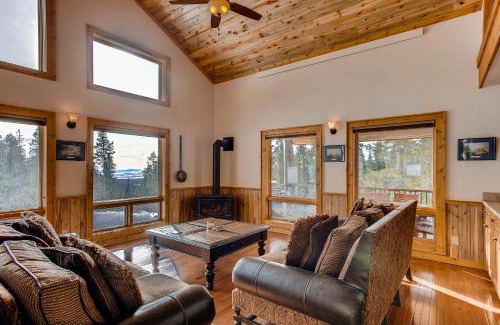 Fairplay House | PURE LUXURY with Hot Tub, Pool Table and Sauna plus Wet Bar - Chessetts Lodge