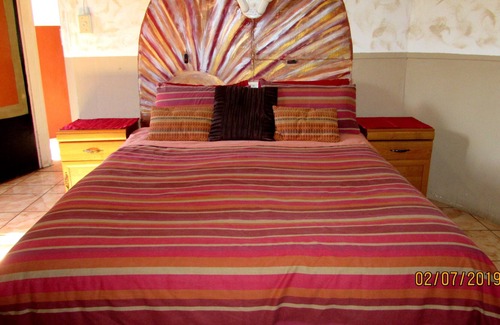 Thorny Bush Game Reserve Ski Chalet | Pure wilderness in Amanzimlotzi Riverside Bush Camp in Limpopo, Kruger Park