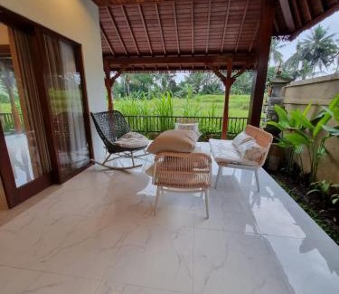 Melayang Villa | Puri Ari