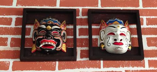Legian Hotel | Puri Naga Beachfront Cottages