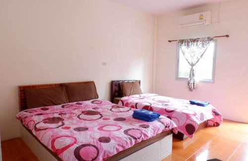 Pluak Daeng Hotel | Purinplace