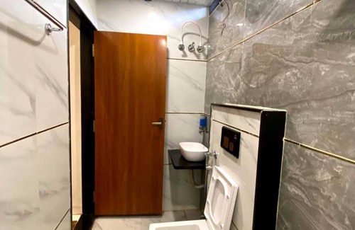Omkareshwar Hotel | Purnima Hotel