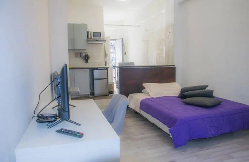 Roman Quarter Apartment | "Purple" Entire Apartment in Turin