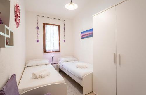 Santa Margherita di Pula Apartment | Purple House, 30m to beach