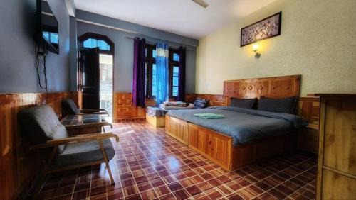 Kasol House | Purple House