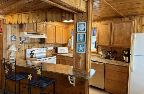 Lincoln City Condo | Purple Moon #1 - Beautiful Beachfront home with private access to the beach