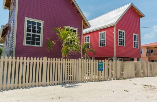 Caye Caulker Cottage | Purple Pearl Cottage with a Pool and Modern Amenities