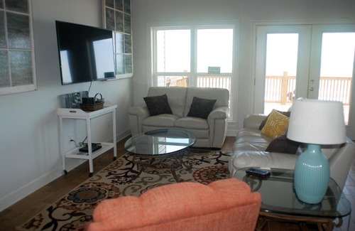 Dauphin Island House | Purple Pelican