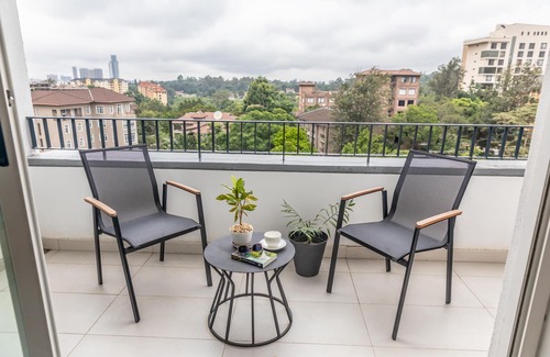 Kilimani Apartment | Purple Stays By YourHost