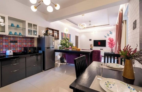Anjuna Apartment | PurpleBloom by Alpha Stays Goa.Anjuna/Vagator