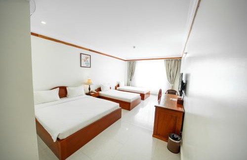 Sampov Meas Hotel | Pursat Riverside Hotel & Spa