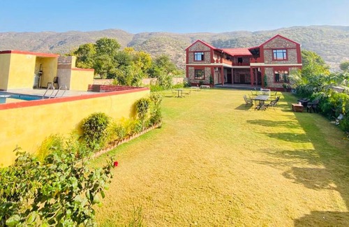 Pushkar Resort | Pushkar Retreat Resort - The Nature and Mountain View Resort ,Pushkar