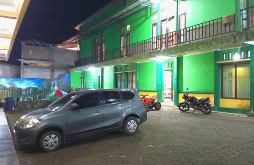 Guci Hotel | Puspa Tiara Syar'i Guci Mitra RedDoorz
