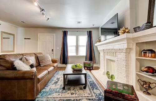 Central Oklahoma City Apartment | Putnam Pad I -near Asian District- just off I-44
