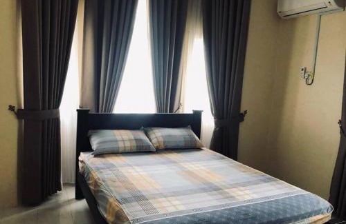 Pengkalan Chepa House | Putri Homestay Bungalow at UMK Pengkalan Chepa