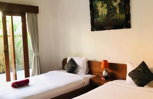 Batu Bolong House | Putu Homestay