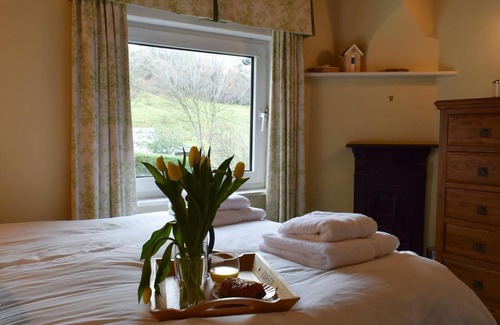 Sandsend House | Puzzle Corner