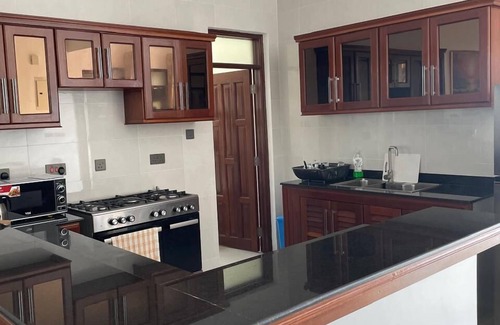 Central Kenya Coast Villa | PV 17