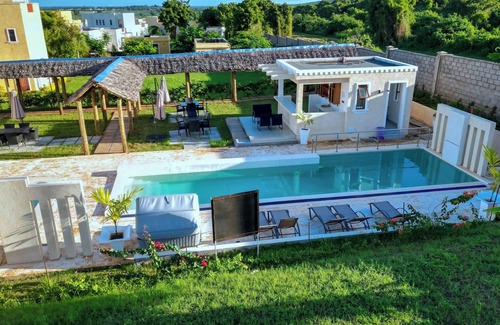 Central Kenya Coast Villa | PV 17
