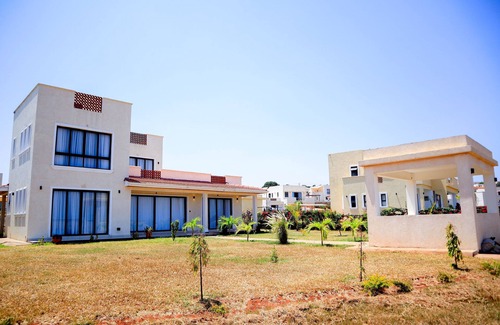 Central Kenya Coast Villa | PV 37