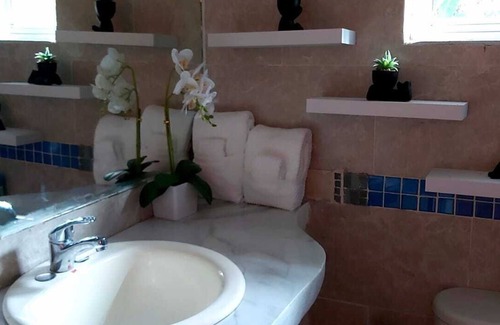 Port Antonio Villa | PV9/ Pine Villa is located in PortAntonio, -5 minutes from the town center .!
