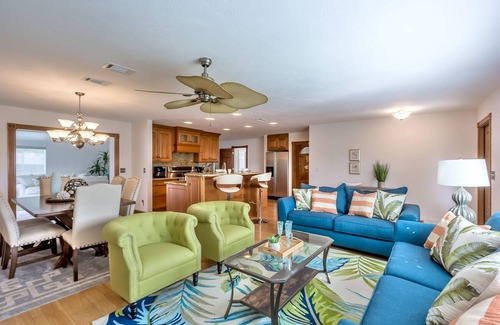 Ormond Shores Estates House | PVT Oasis HTD Pool Home Beach/River/games/bikes/pad board/fireplace/ping pong