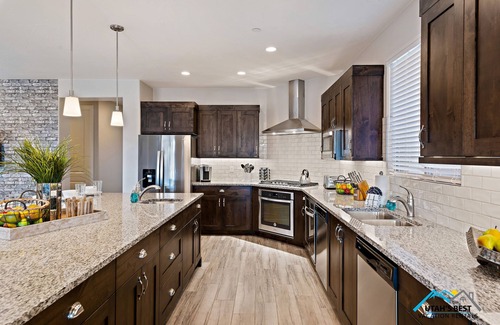Santa Clara House | PVZ 98| Huge Holiday Home **CYBER MONDAY SALE** Message us for huge discount!