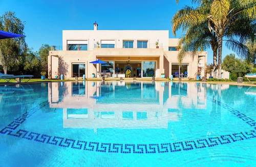El Aggada Villa | Pyar Palace, a jewel case of luxury and serenity